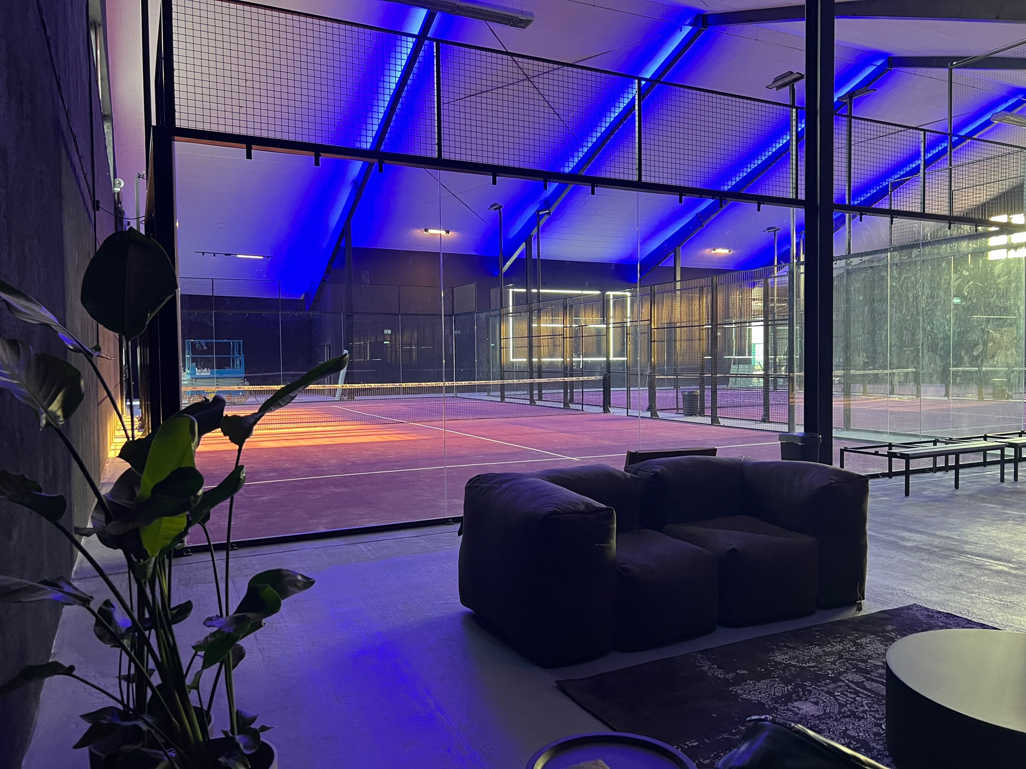 Panorama-Court im APX. Padel Club Neustadt